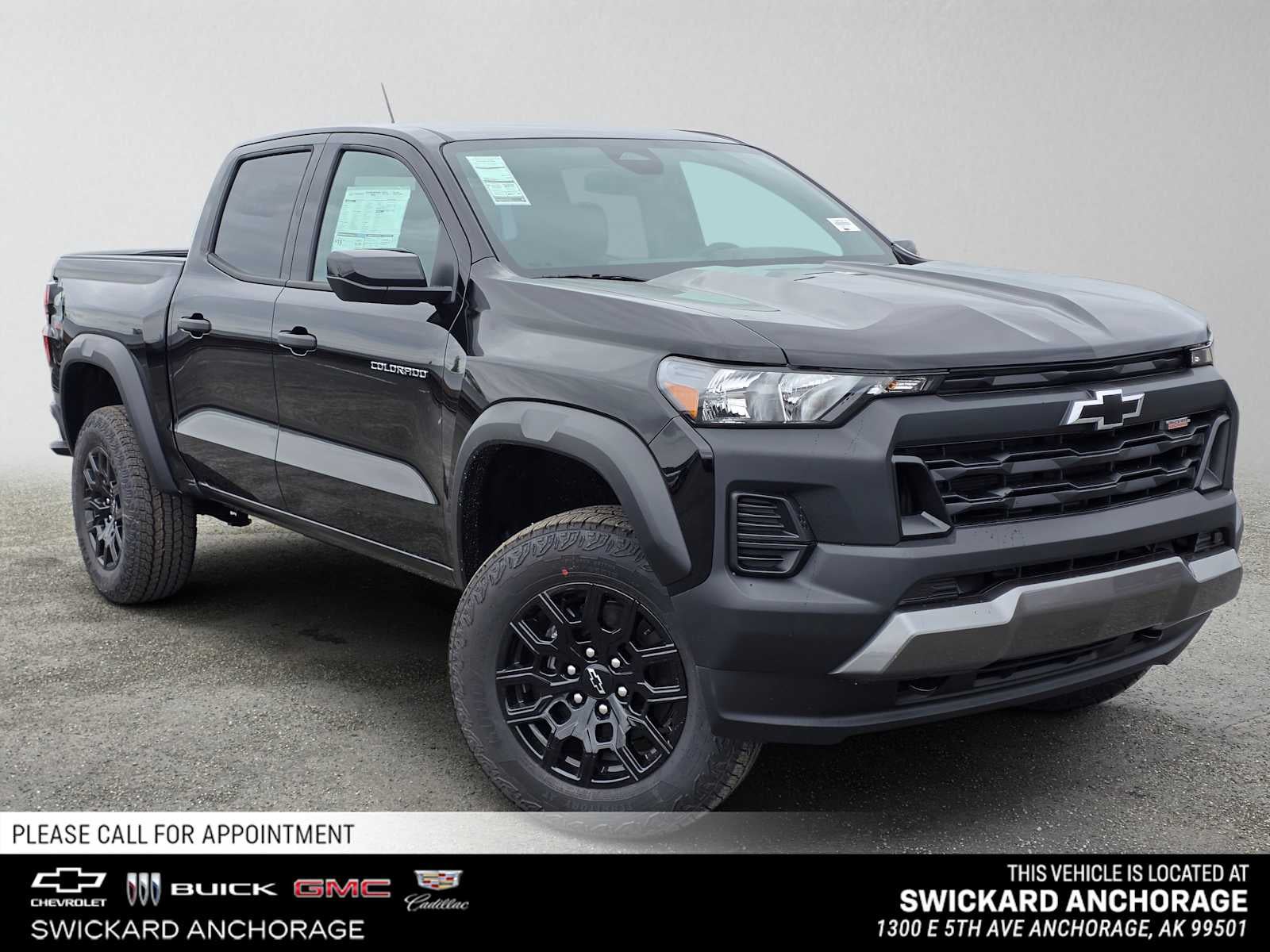 2026 Chevrolet Colorado Trail Boss in Black — front three-quarter view