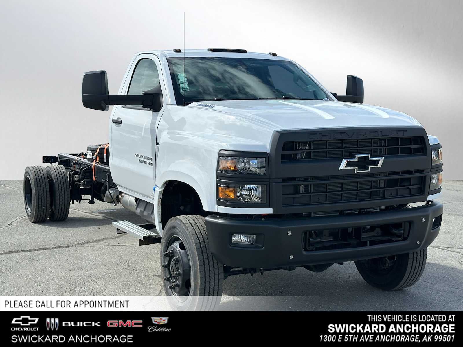 2024 Chevrolet Silverado 5500 HD
